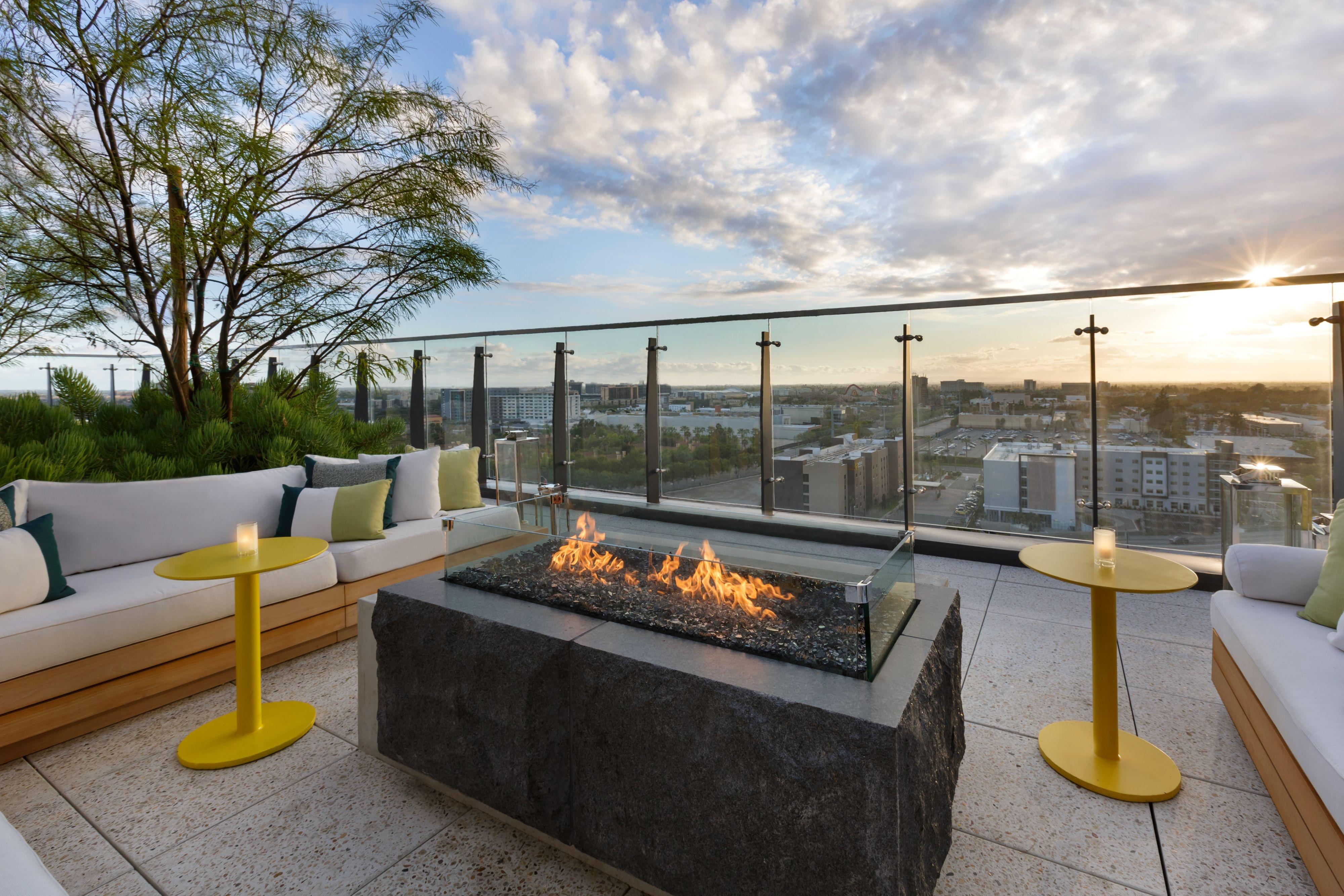 The Viv Hotel, Anaheim, A Tribute Portfolio Hotel Exterior photo